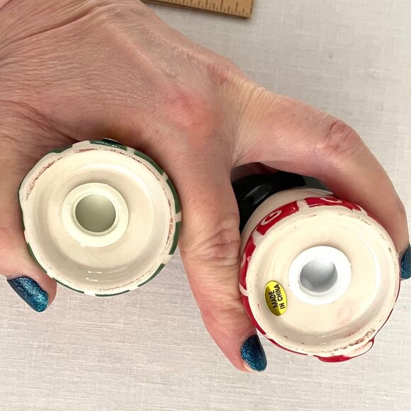 Pfaltzgraff Collectibles Snowman Pals Salt and Pepper Shakers Set for Christmas - Picture 4 of 12